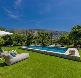 4 bedroom villa with pool in Lapad, Dubrovnik, sleeps 8